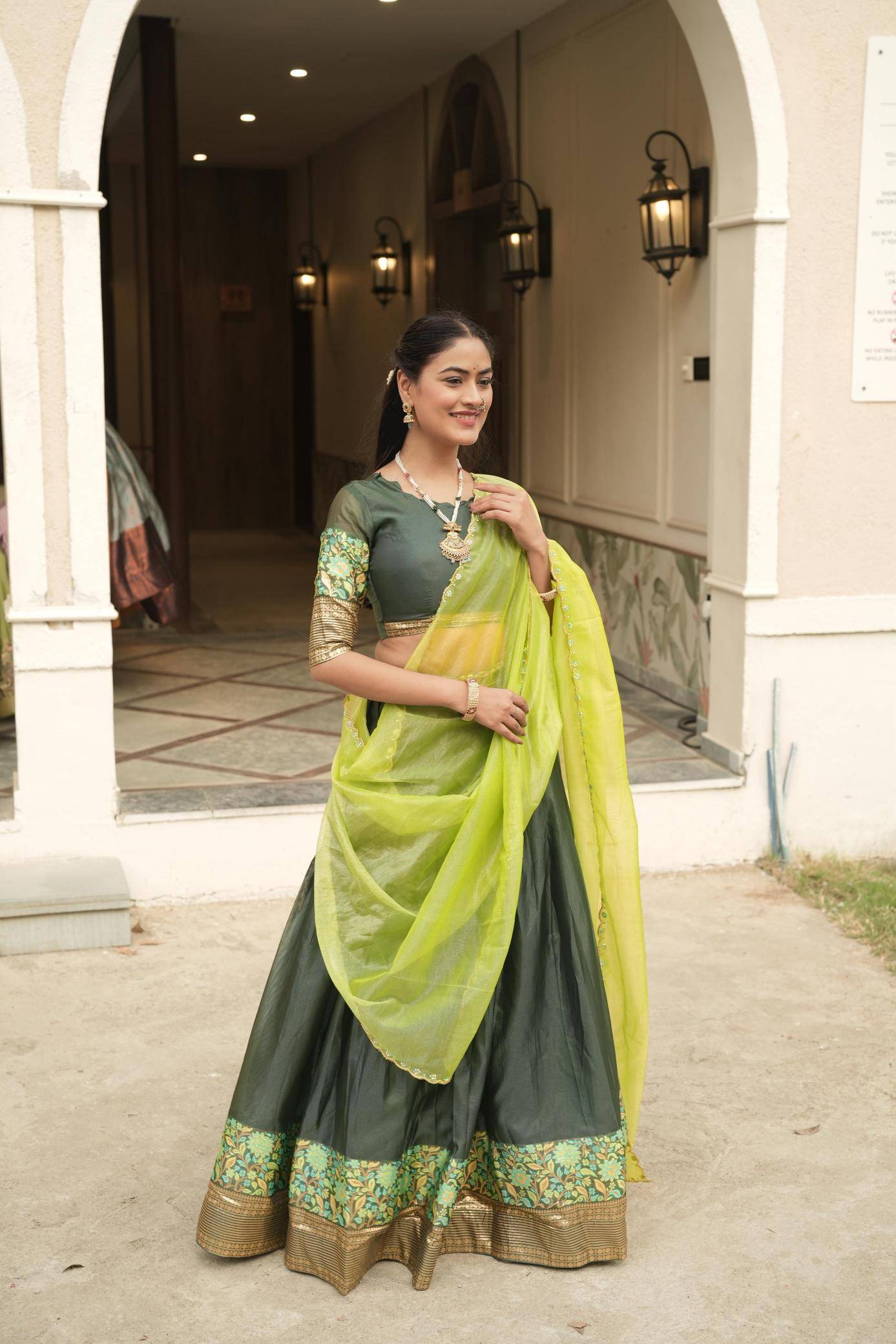 GRTN 8134 Shimmar ZGRN Wholesale lehenga choli suppliers